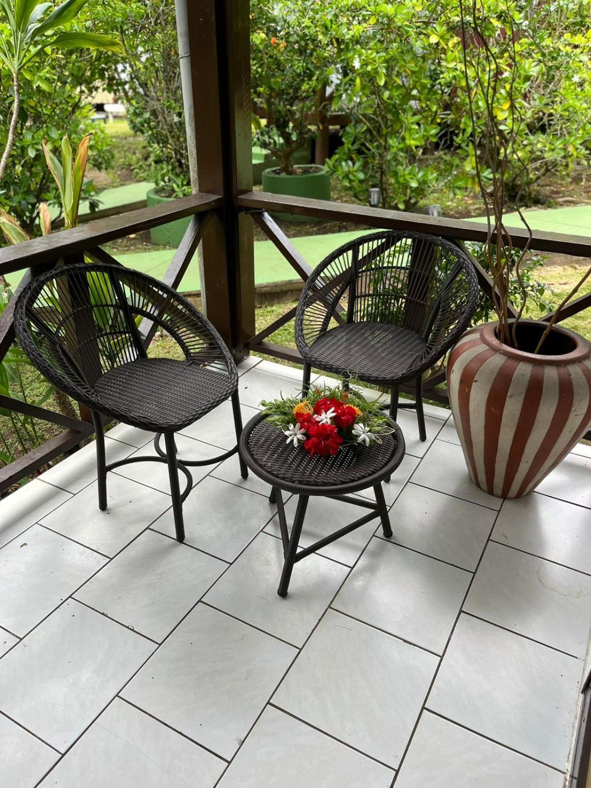 Pension Hibiscus Taha'A Vaitoare  Extérieur photo